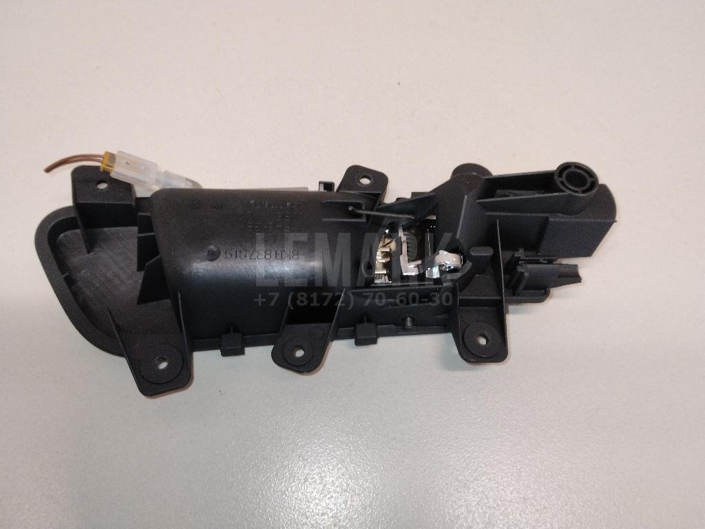 Ручка двери внутренняя левая