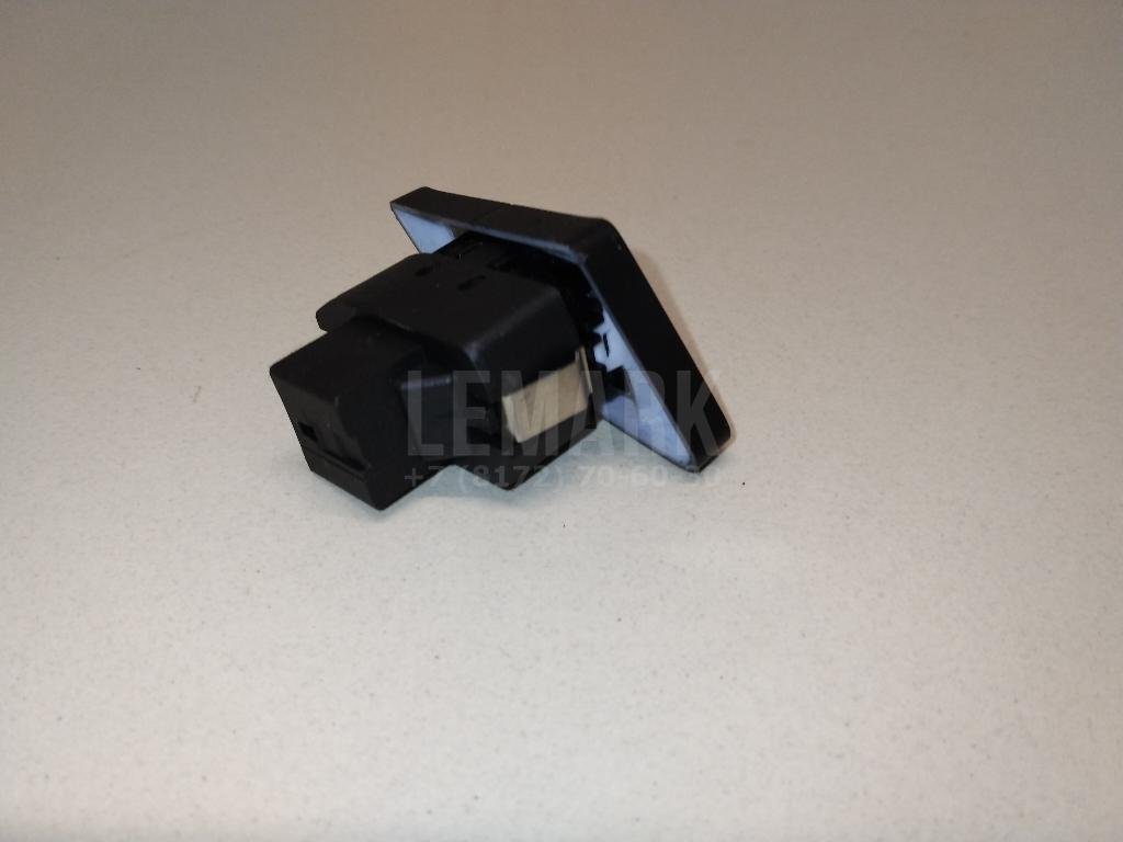 Кнопка центрального замка