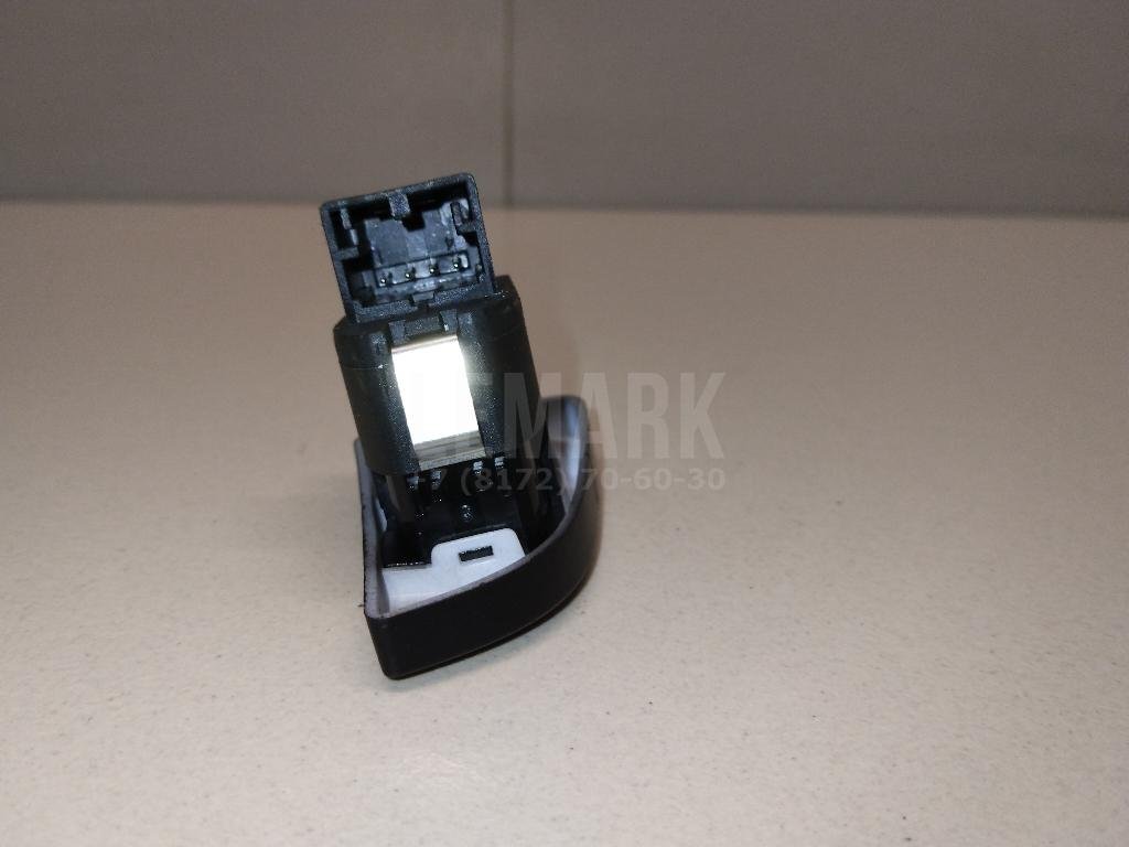 Кнопка центрального замка