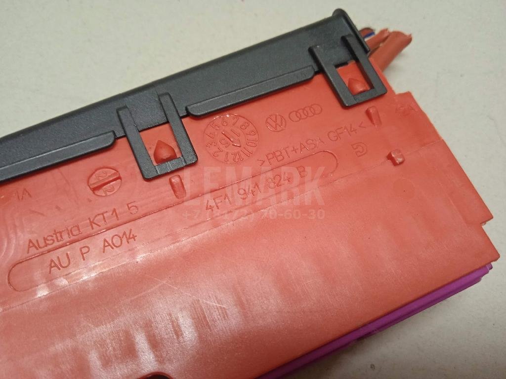 Блок предохранителей для  Astra HD 8 2005-2011