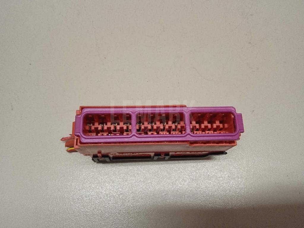 Блок предохранителей для  Astra HD 8 2005-2011