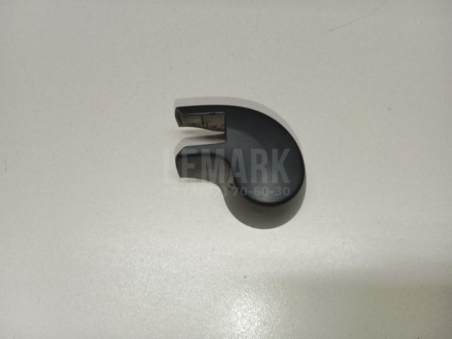 Крышка поводка стеклоочистителя