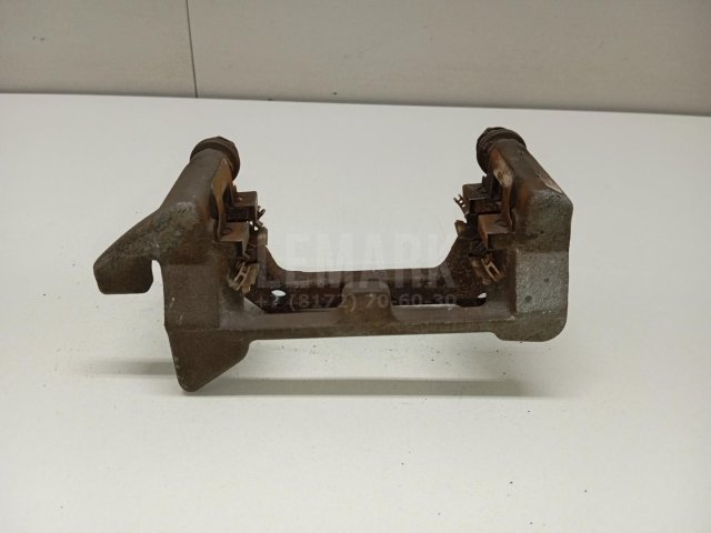 Скоба суппорта заднего левого