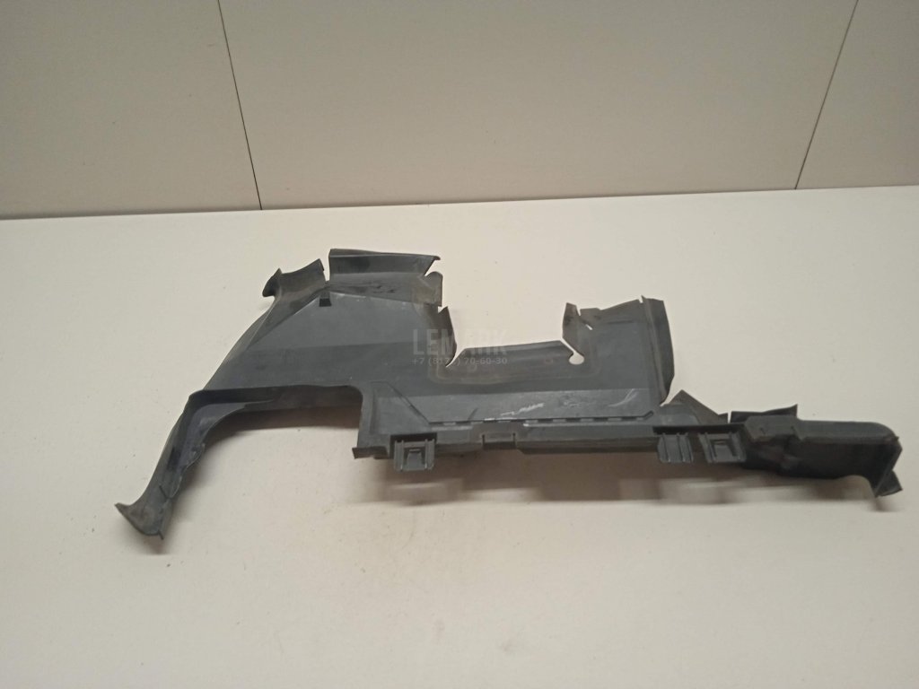 Воздуховод радиатора правый для  Audi A4 [B9] 2015