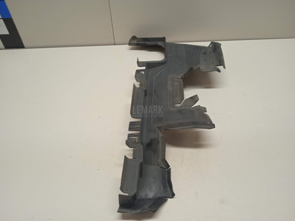 Воздуховод радиатора правый для  Audi A4 [B9] 2015