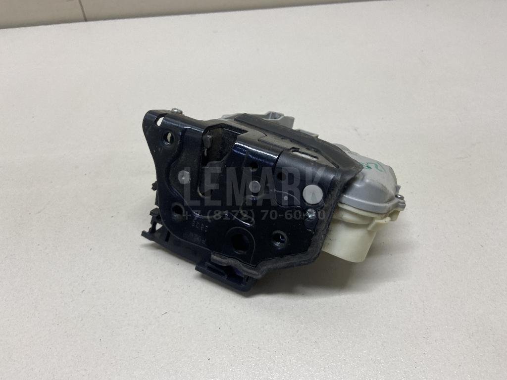 Замок двери передней правой