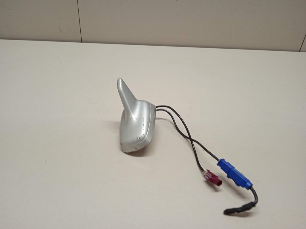 Антенна для  Audi A4 [B9] 2015