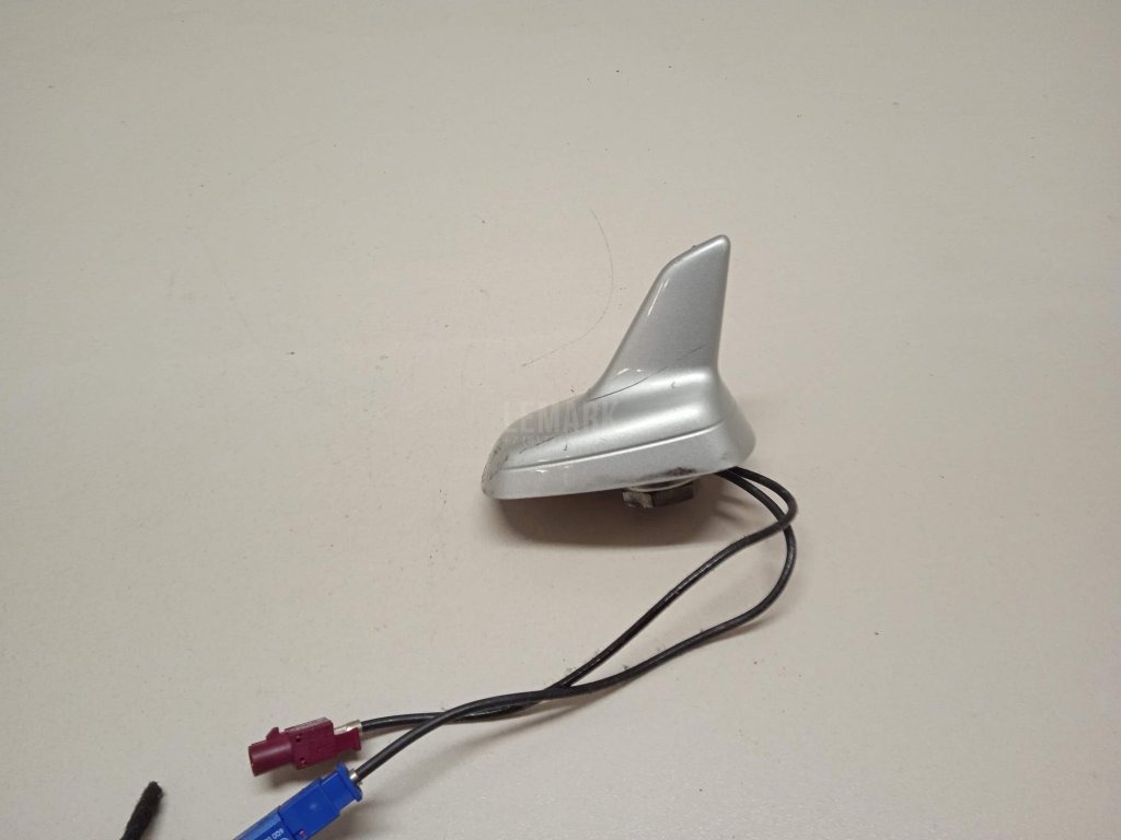 Антенна для  Audi A4 [B9] 2015