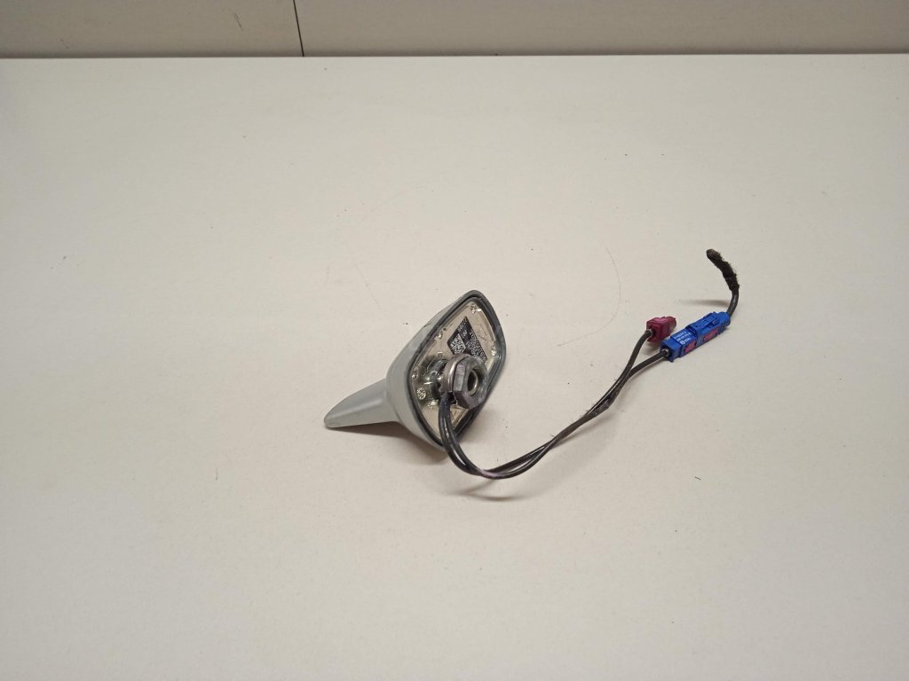 Антенна для  Audi A4 [B9] 2015