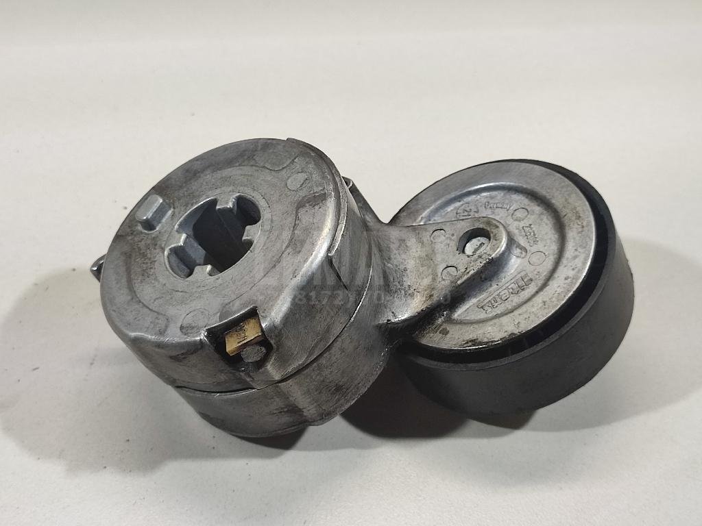 Ролик руч.ремня с кронштейном