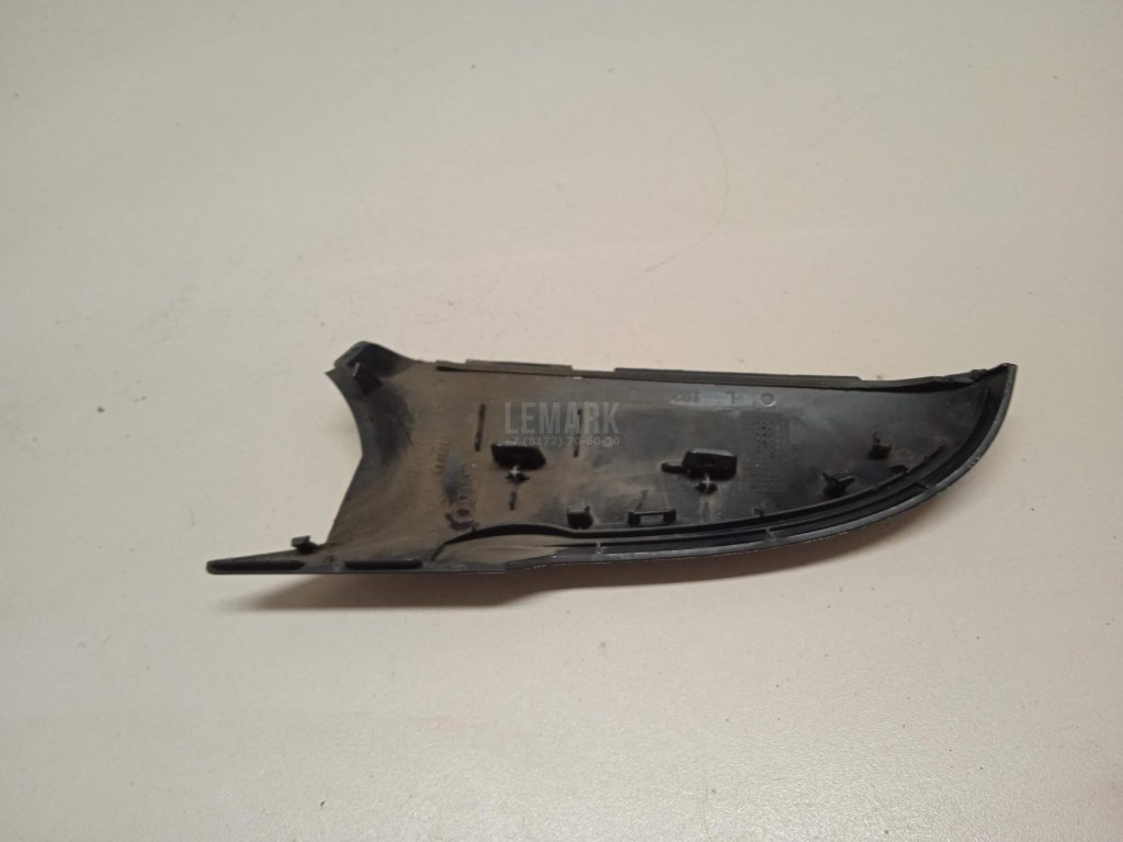 Накладка зеркала левого