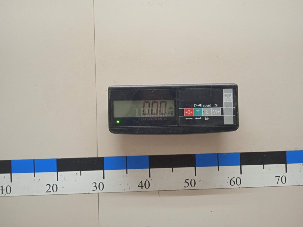 Отбойник капота