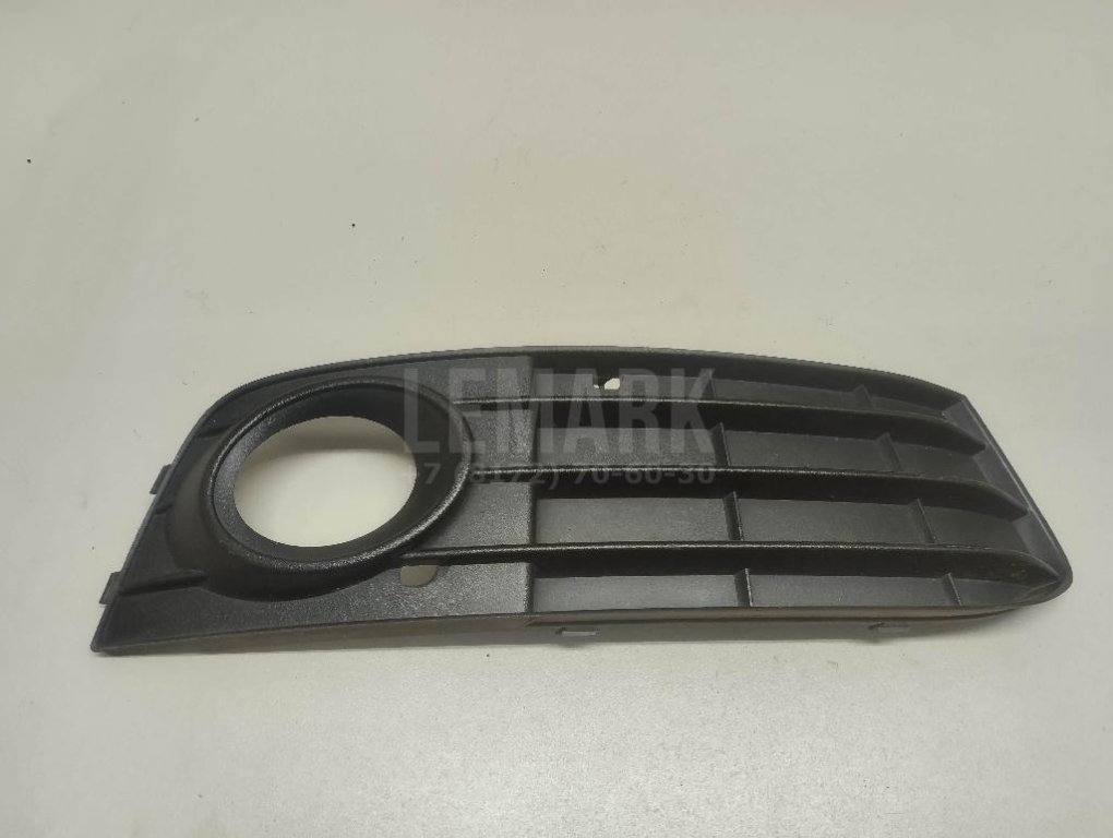 Решетка в бампер правая