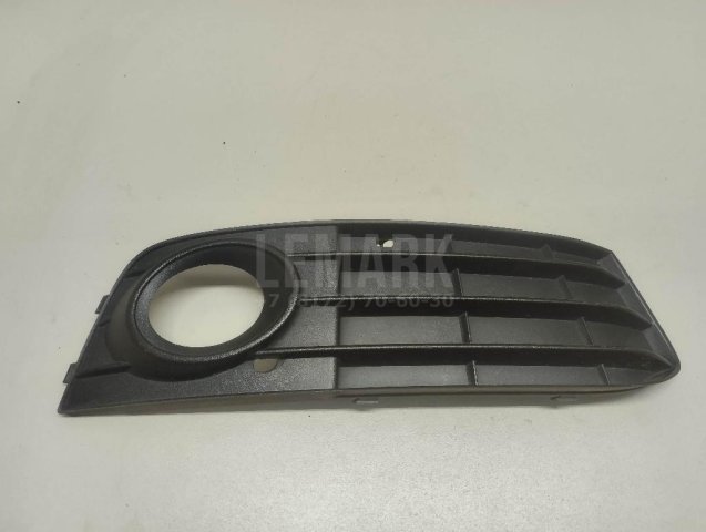 Решетка в бампер правая