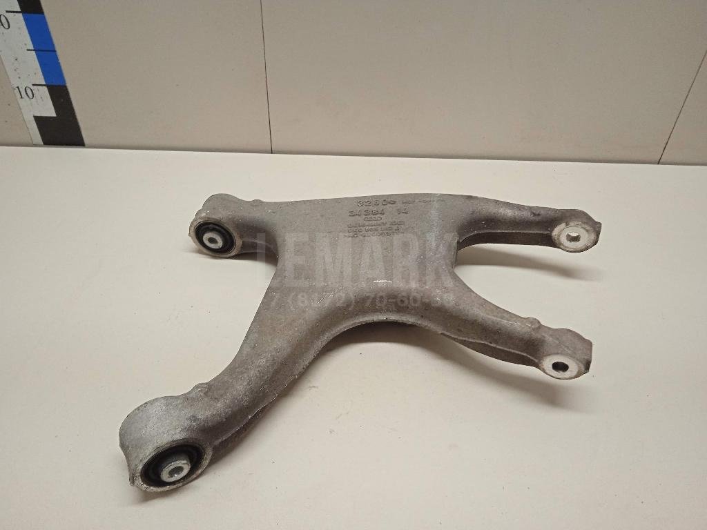 Рычаг задний нижний правый
