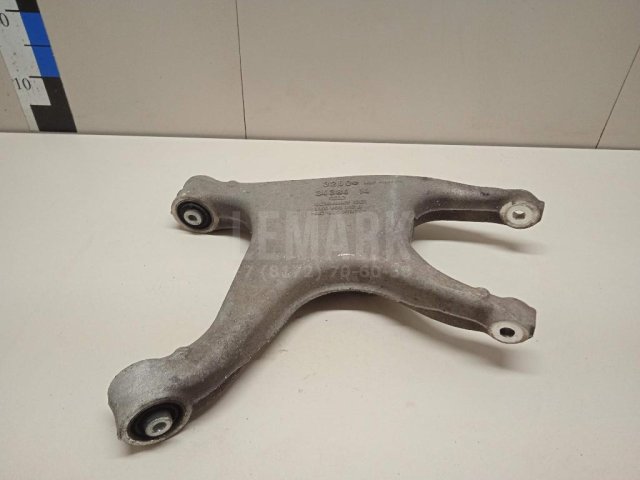 Рычаг задний нижний правый