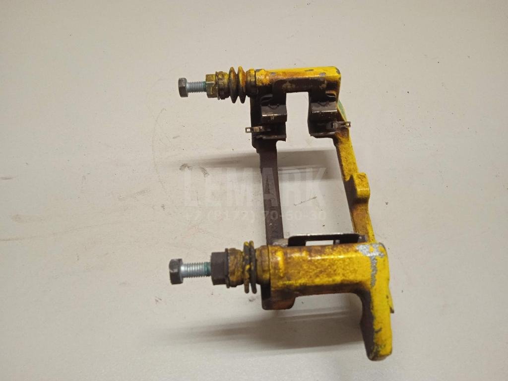 Скоба суппорта заднего левого