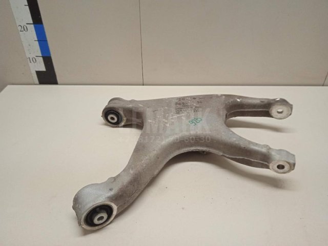 Рычаг задний нижний правый