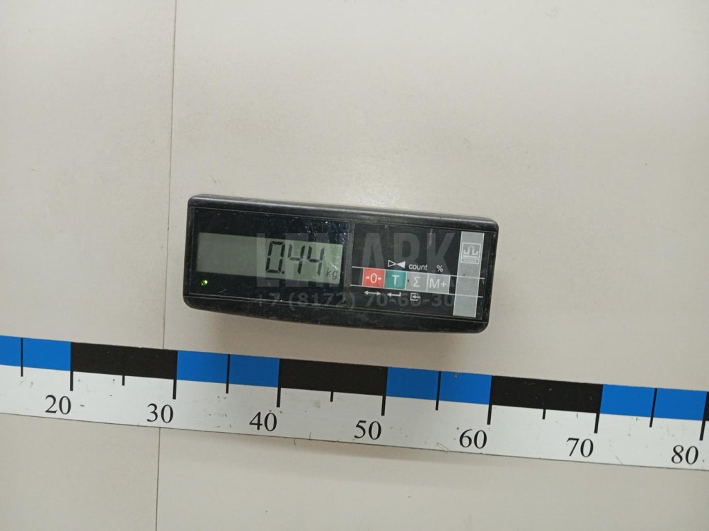 Крючок капота