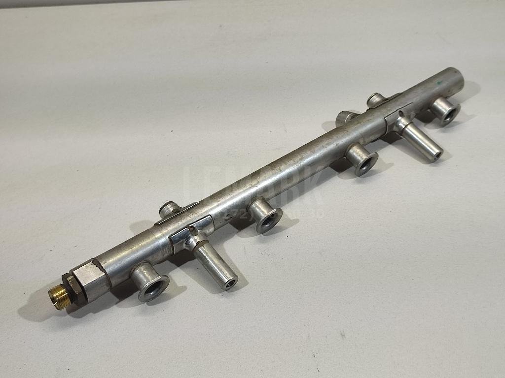 Рейка топливная (рампа)