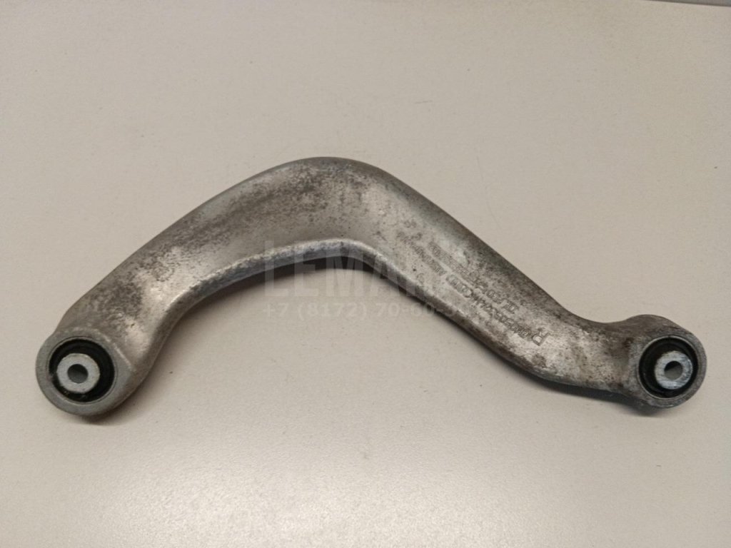 Рычаг задний верхний правый