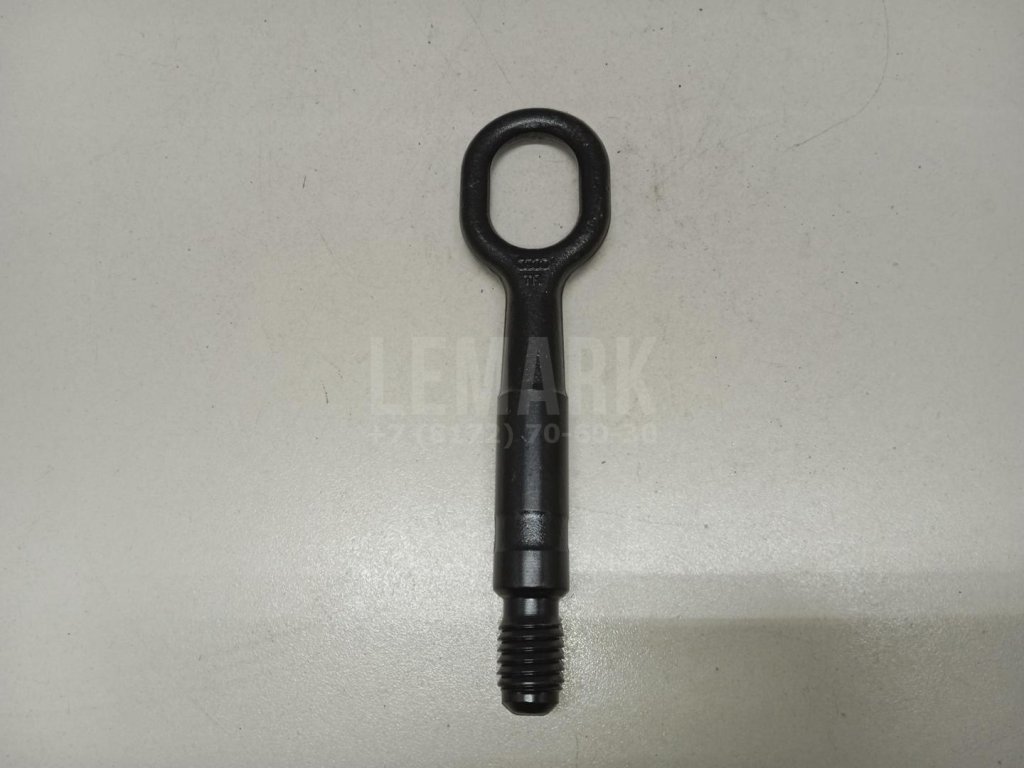 Крюк буксировочный