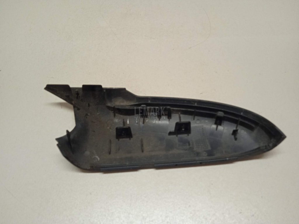 Накладка зеркала правого