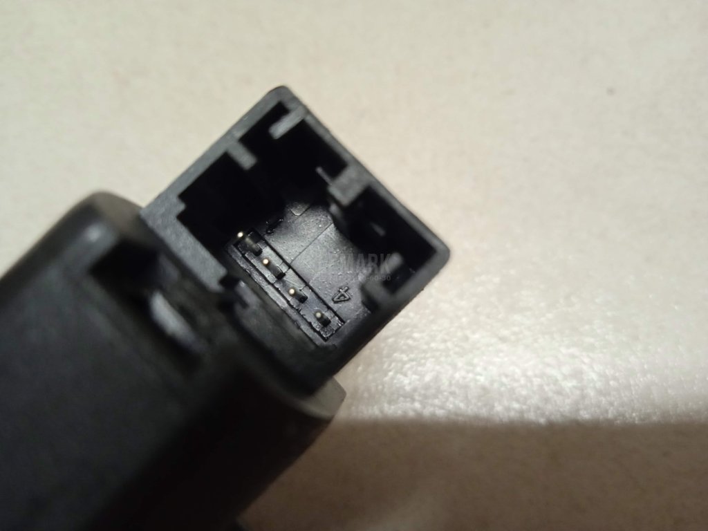 Кнопка центрального замка