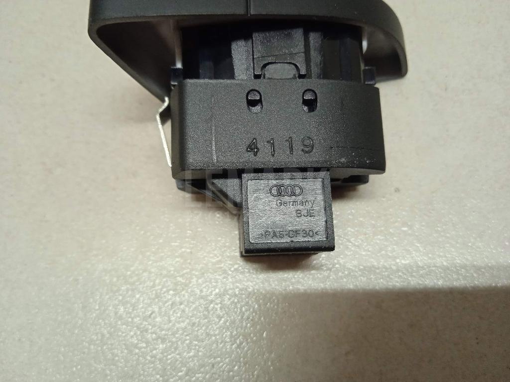 Кнопка центрального замка