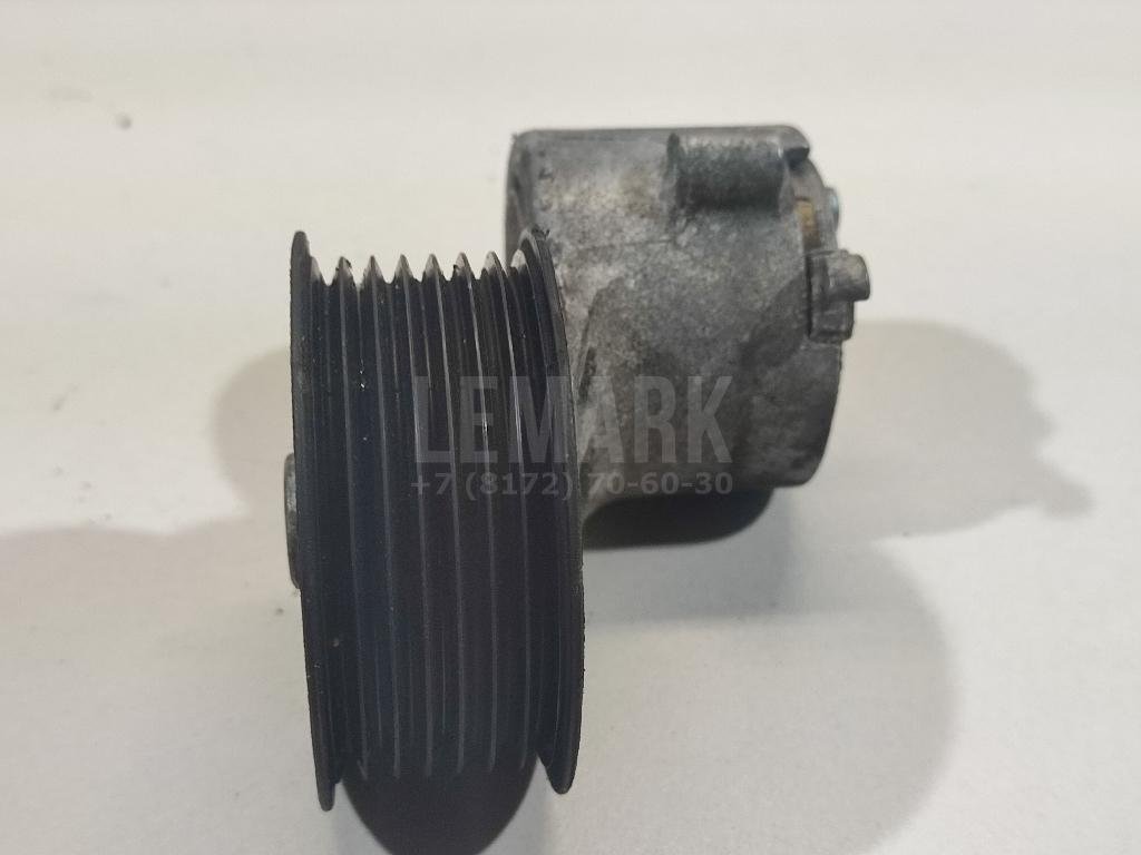 Ролик руч.ремня с кронштейном