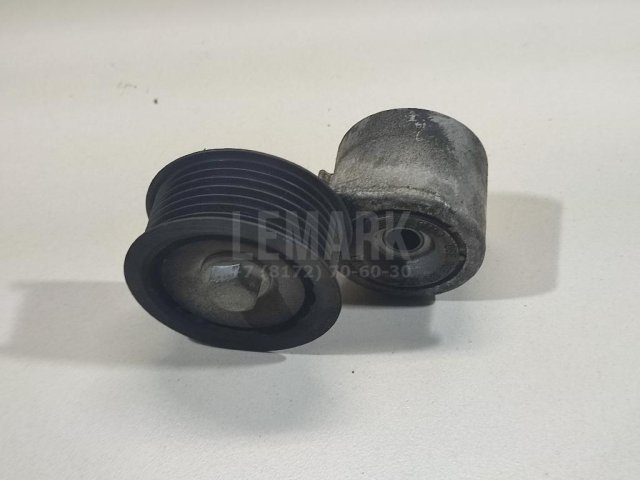 Ролик руч.ремня с кронштейном