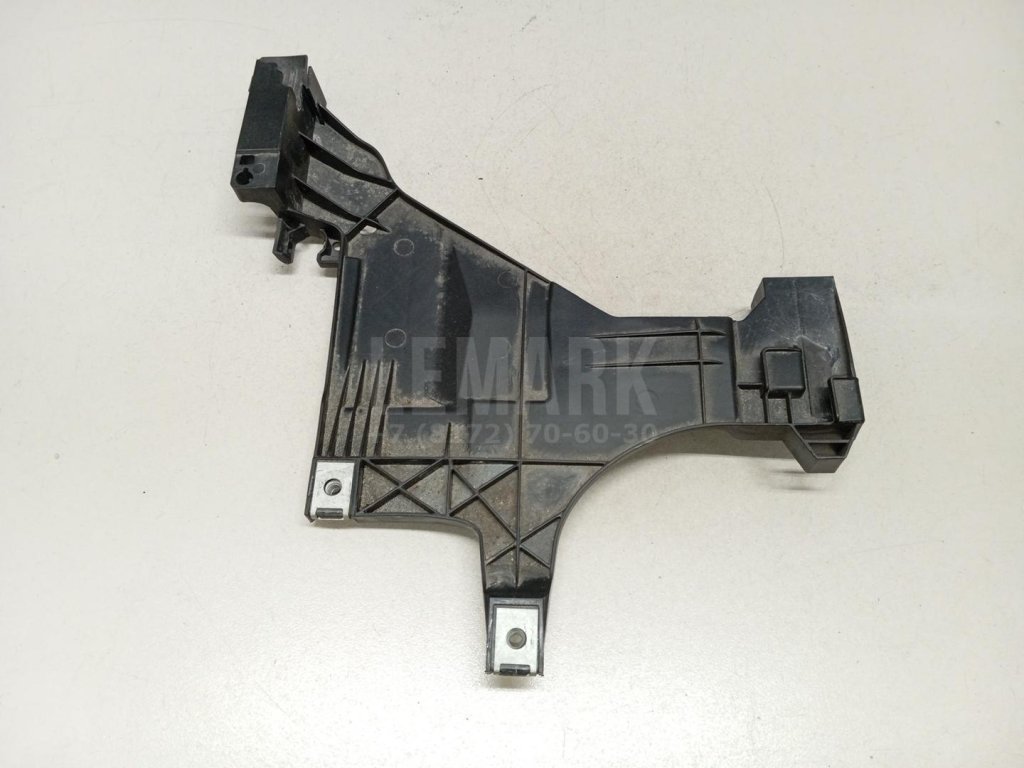 Кронштейн фар правый для  Audi A4 [B7] 2005-2007