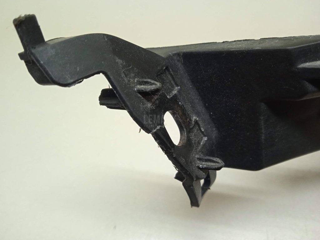 Кронштейн фар правый для  Audi A3 [8P1] 2003-2013