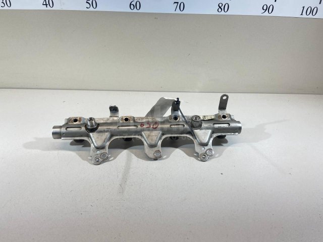 Рейка топливная (рампа)