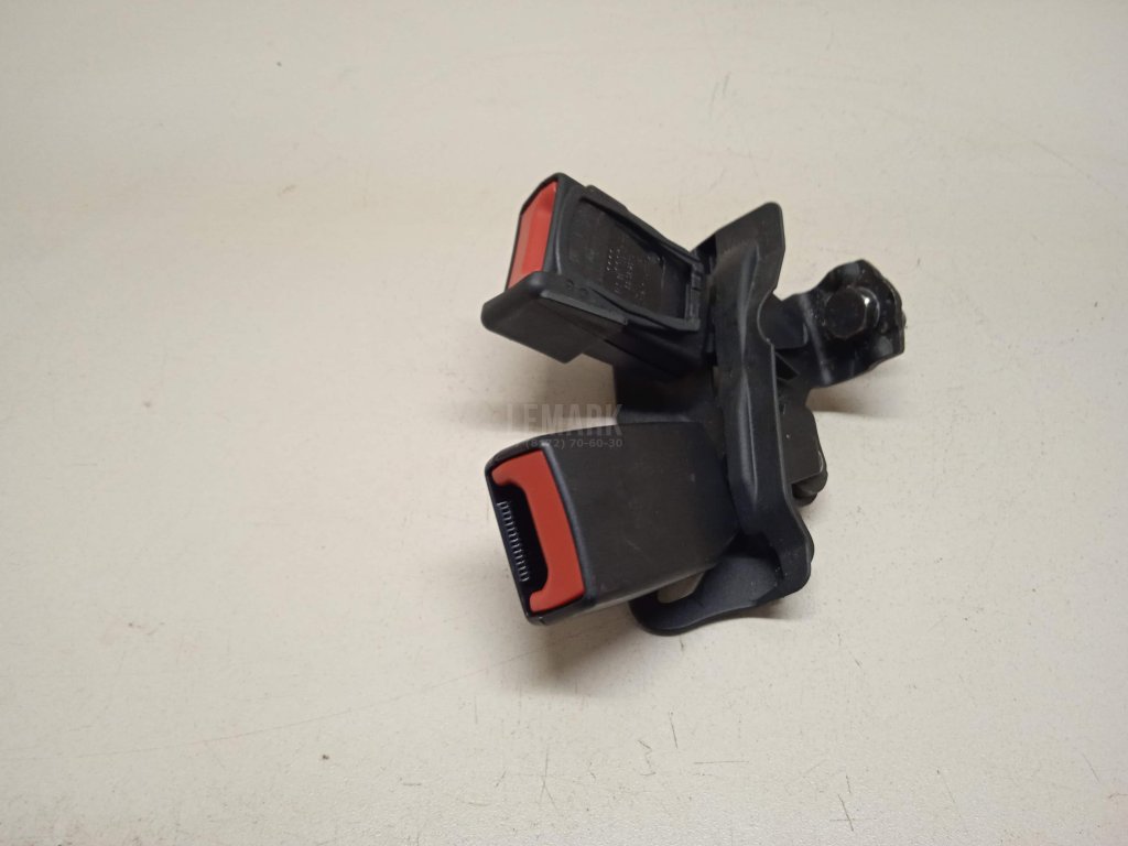 Ответная часть ремня безопасности