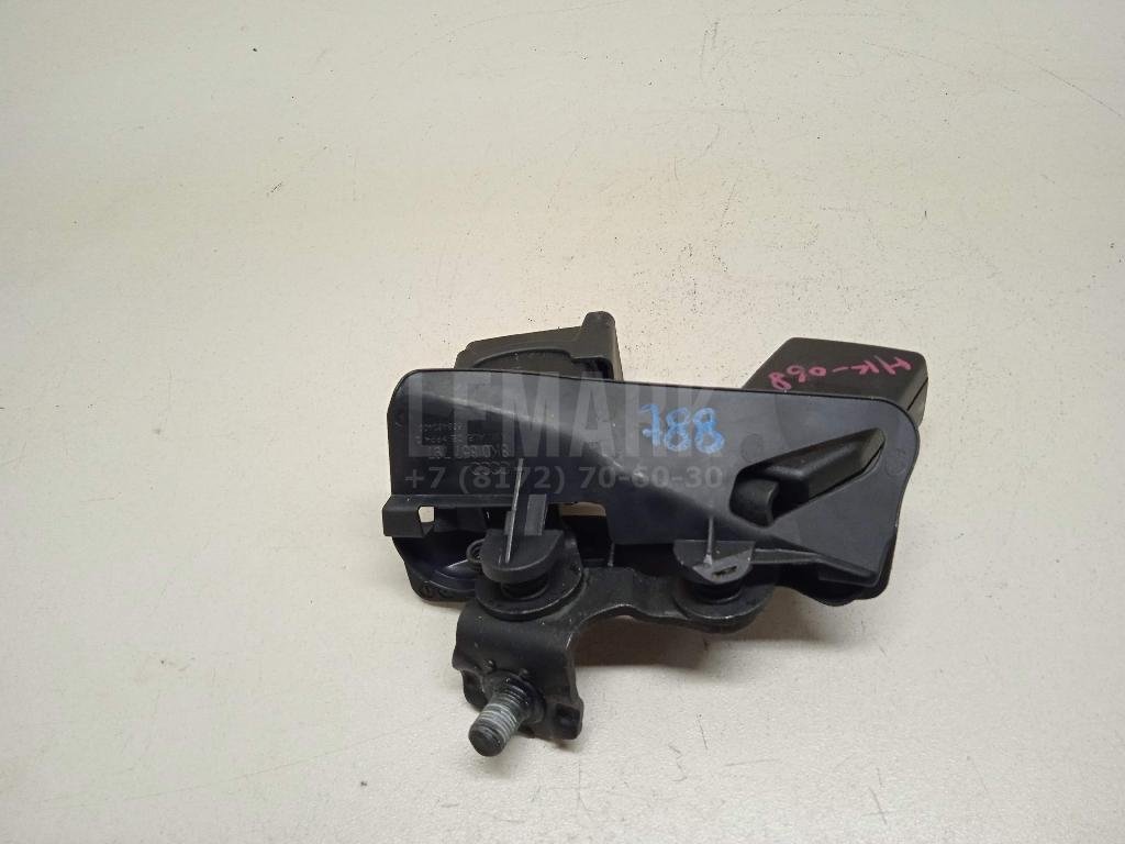 Ответная часть ремня безопасности