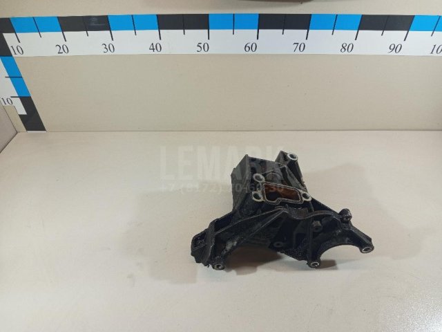 Кронштейн гидроусилителя