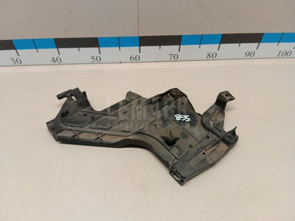 Кронштейн крепления фары