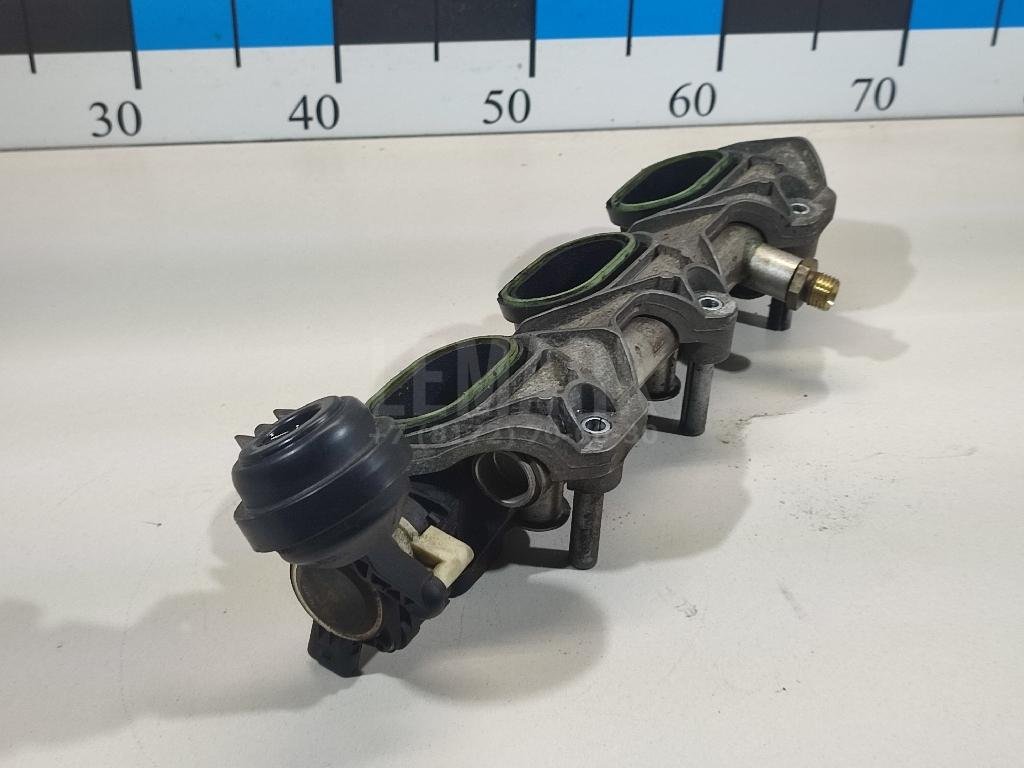 Коллектор впускной