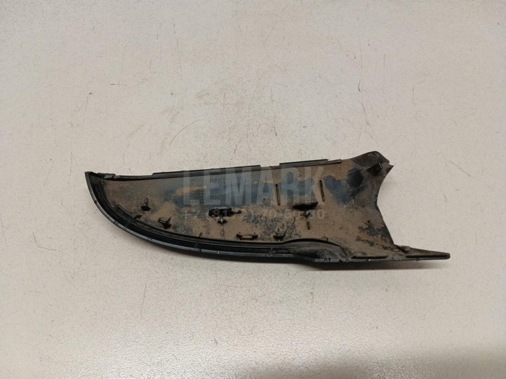 Накладка зеркала правого