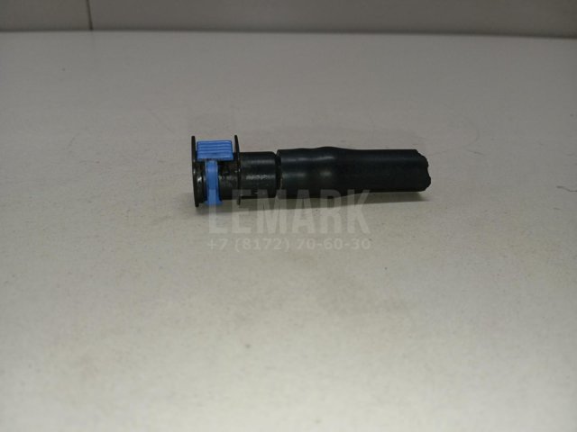 Штуцер трубки омывателя