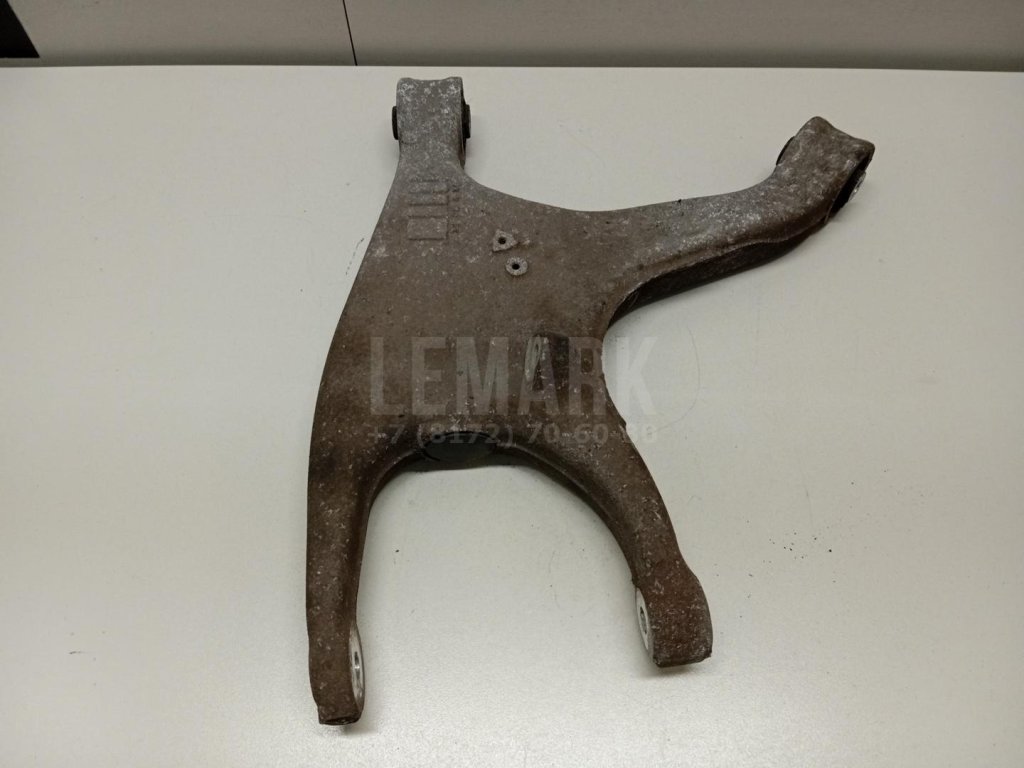 Рычаг задний нижний правый