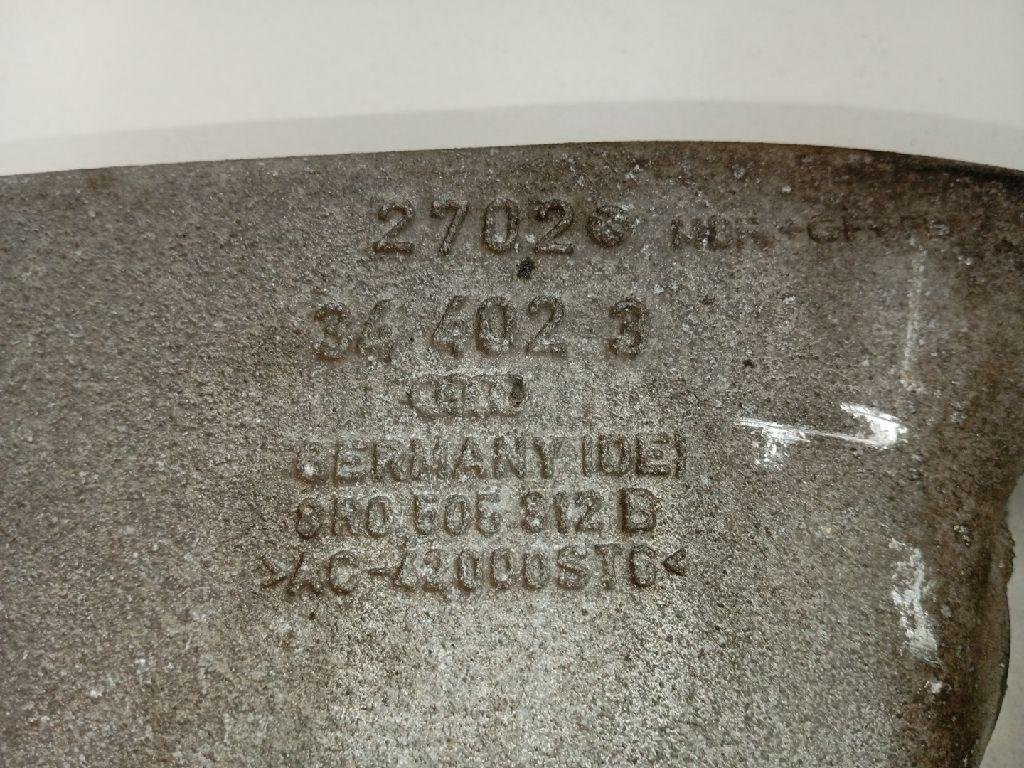 Рычаг задний нижний правый