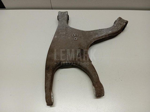 Рычаг задний нижний правый