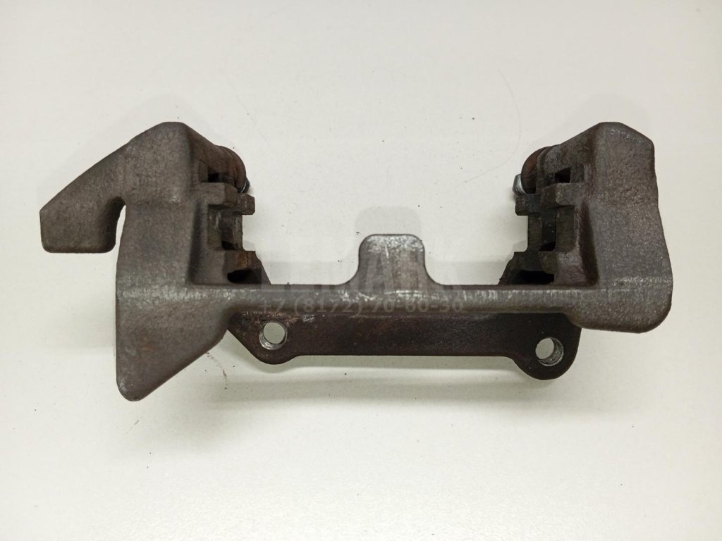 Скоба суппорта заднего левого