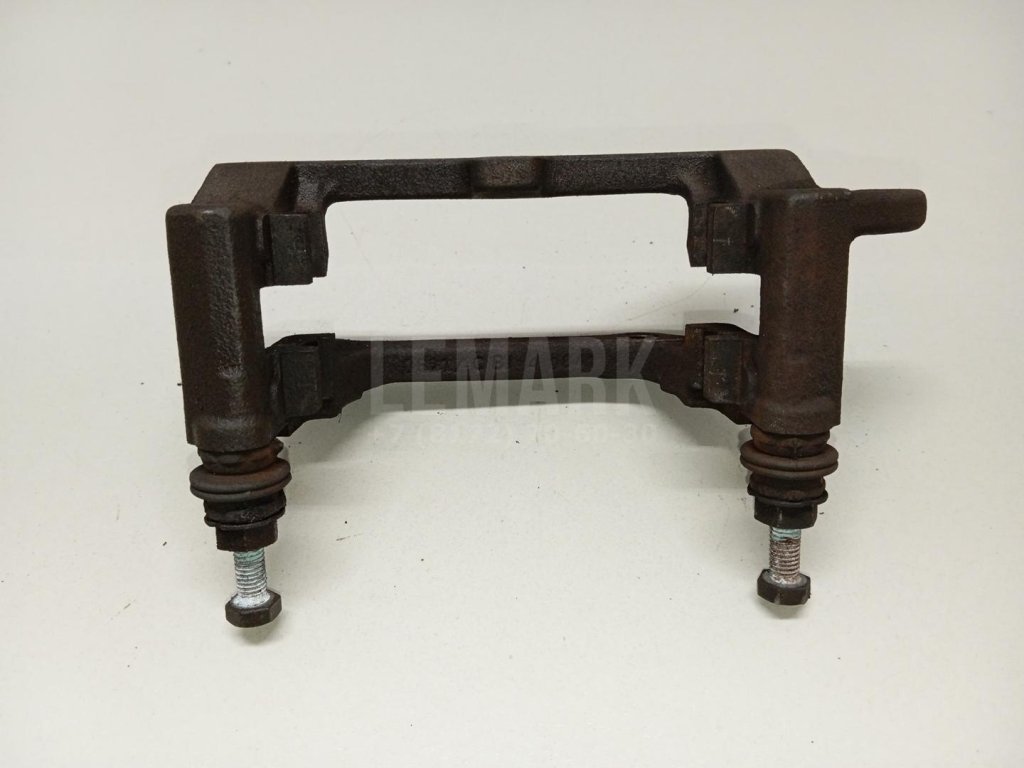 Скоба суппорта заднего левого