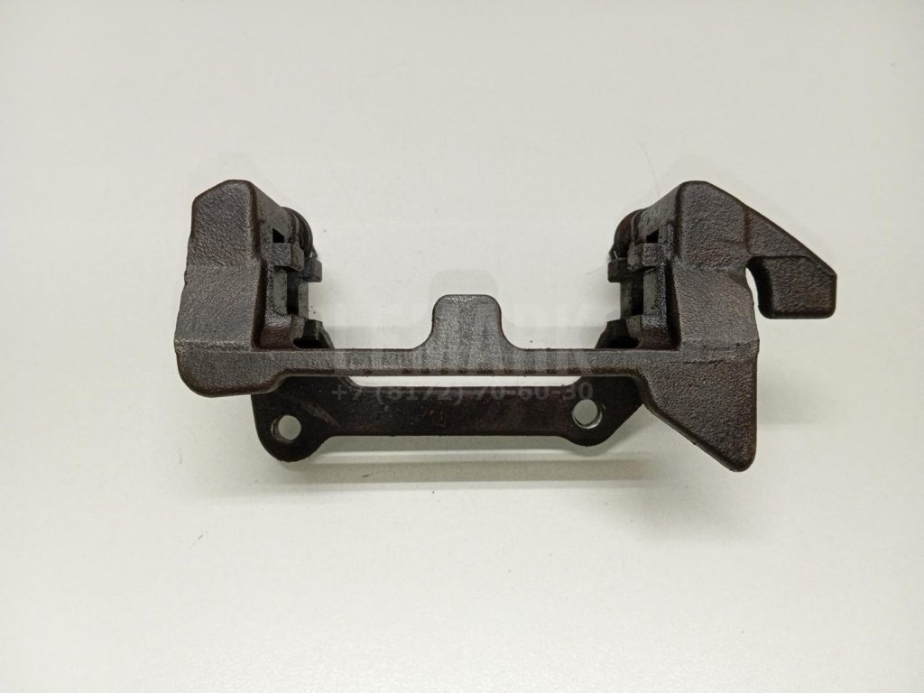 Скоба суппорта заднего правого