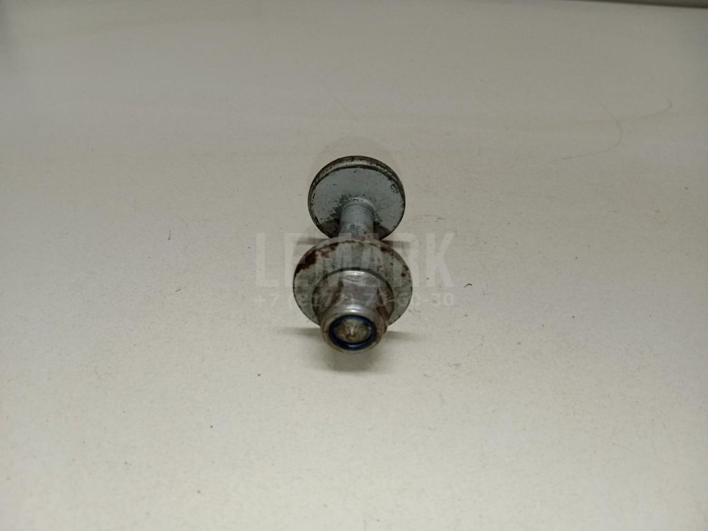 Болт развала задних колес