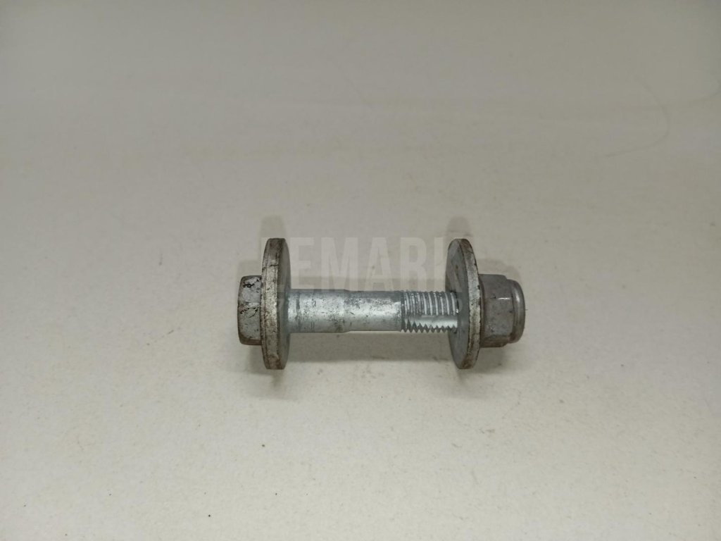 Болт развала задних колес