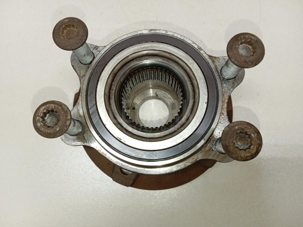 Ступица передняя/задняя